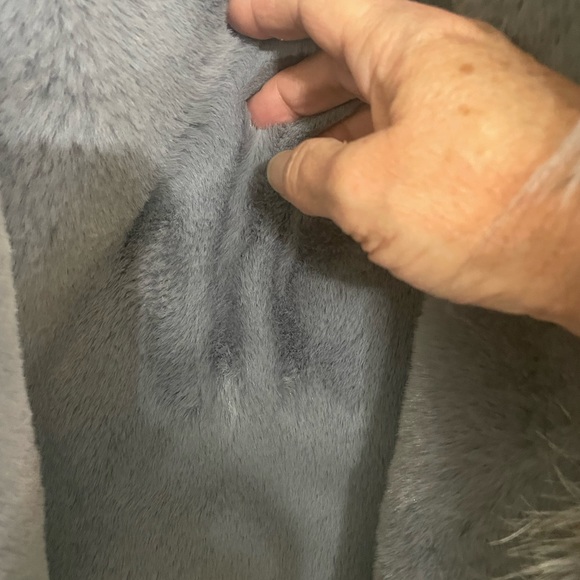 Fox fur coat - Picture 9 of 9